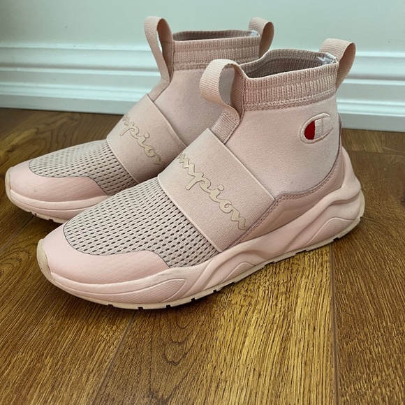 CHAMPION WOMENS PINK RUNNING SHOES SIZE 6 - Picture 1 of 2